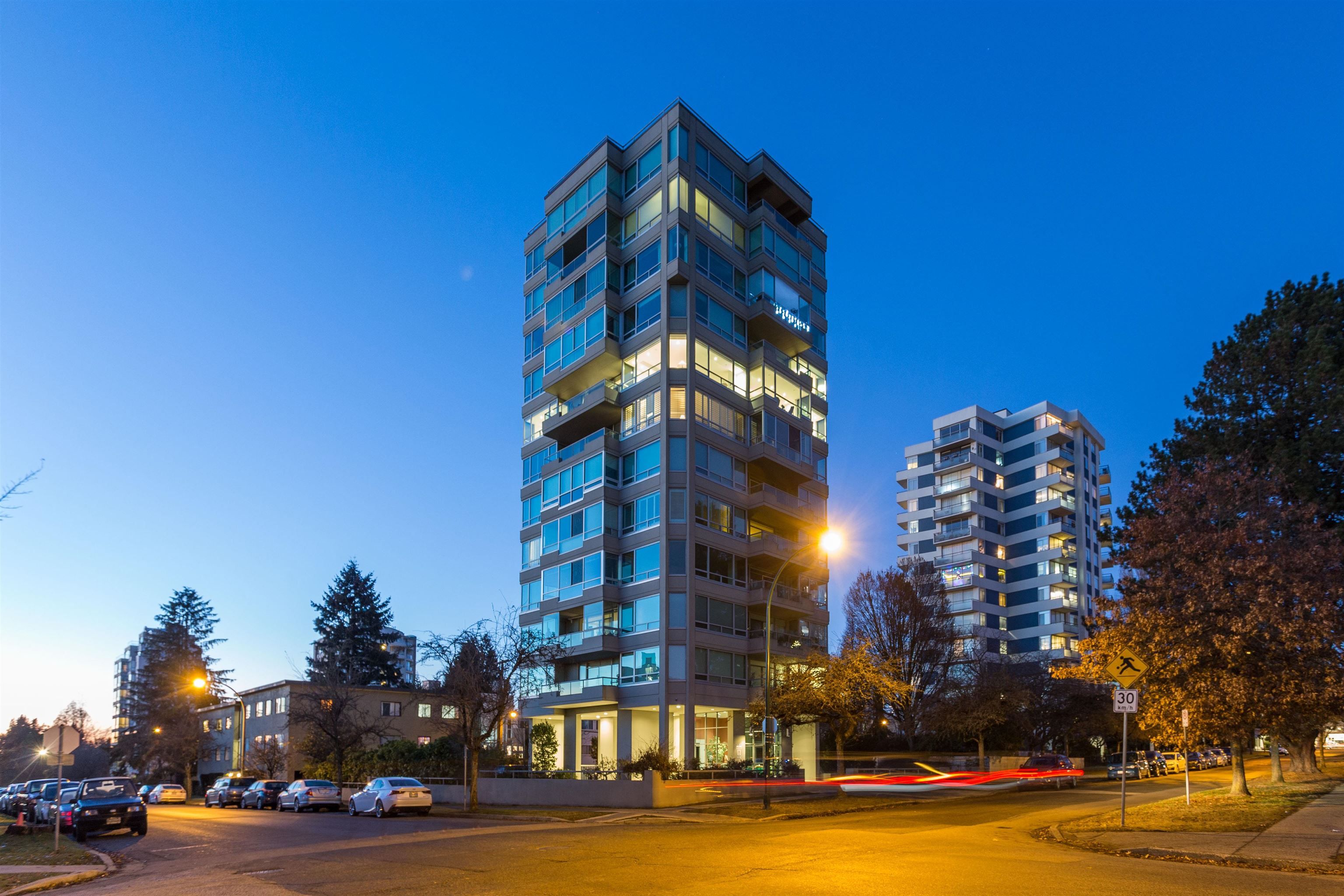 New property listed in 7 5885 YEW ST in Vancouver Kerrisdale, Vancouver West